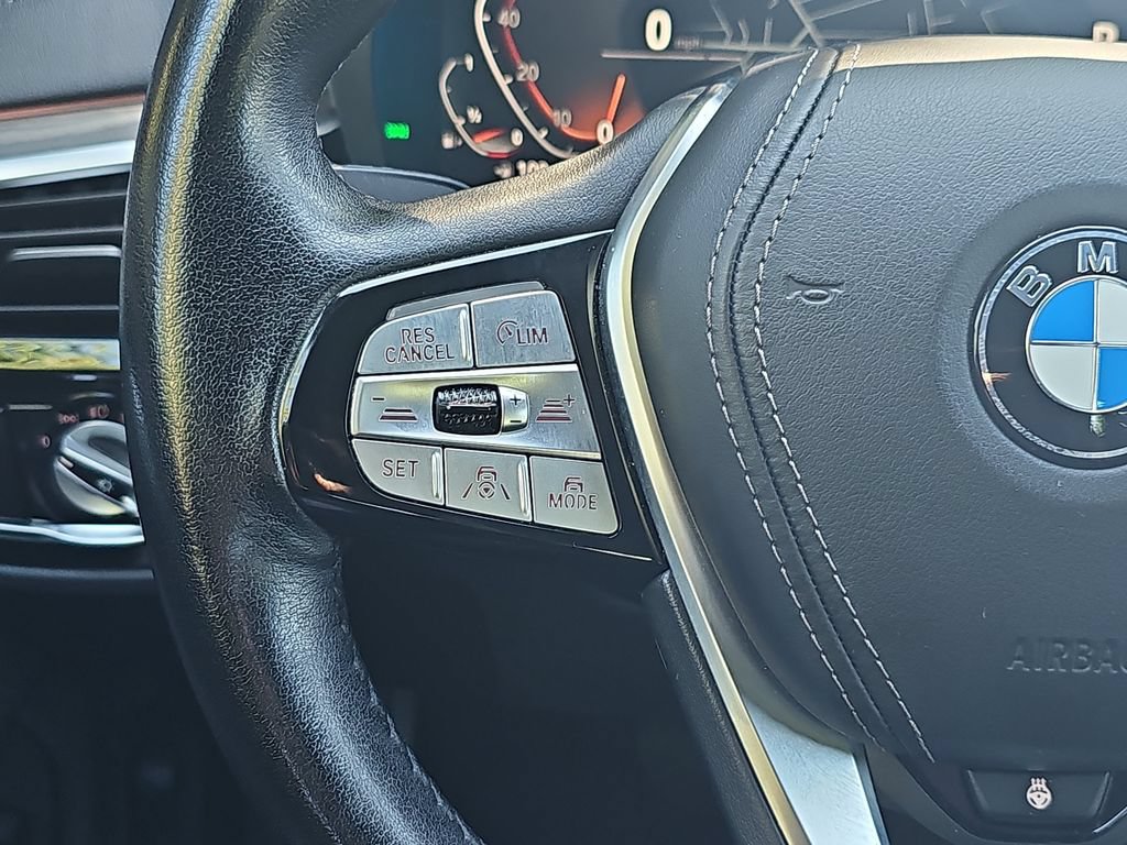 Used 2022 BMW 530i xDrive w/ Premium Enhanced Package AWD/4WD image 18