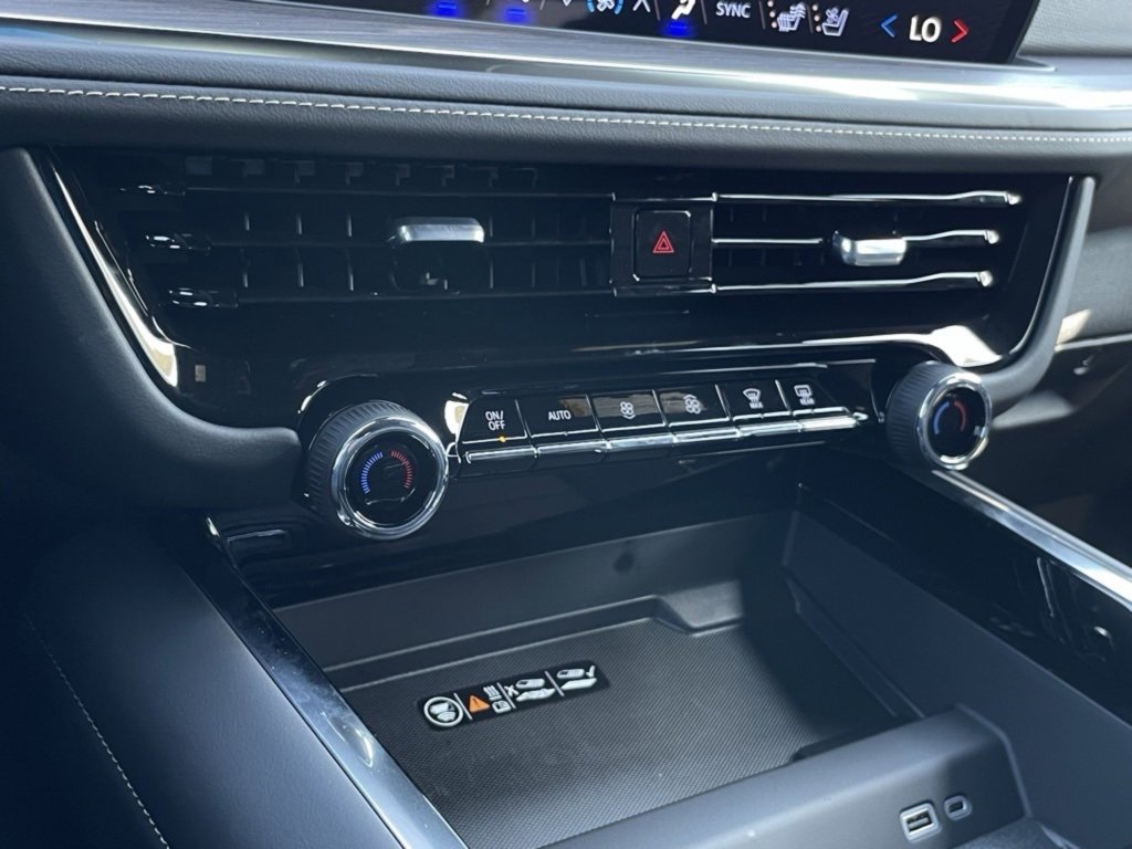 New 2026 Chevrolet Suburban Premier w/ Sun And Tow Package image 21