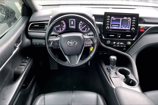 Used 2021 Toyota Camry SE FWD image 5