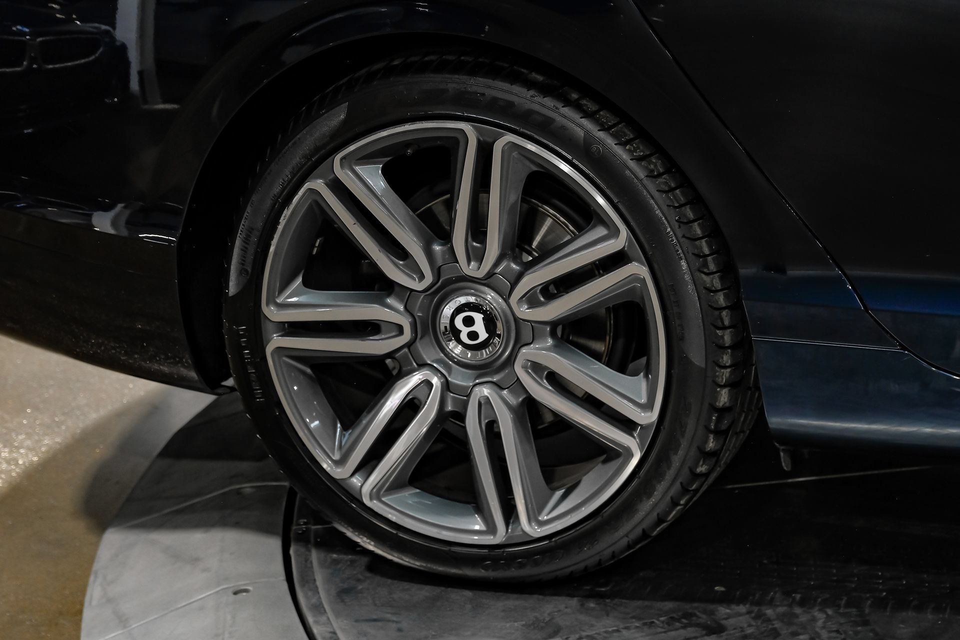 Used 2018 Bentley Flying Spur W12 AWD/4WD image 69