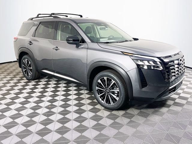 New 2026 Nissan Pathfinder Platinum w/ Cargo Package FWD image 3