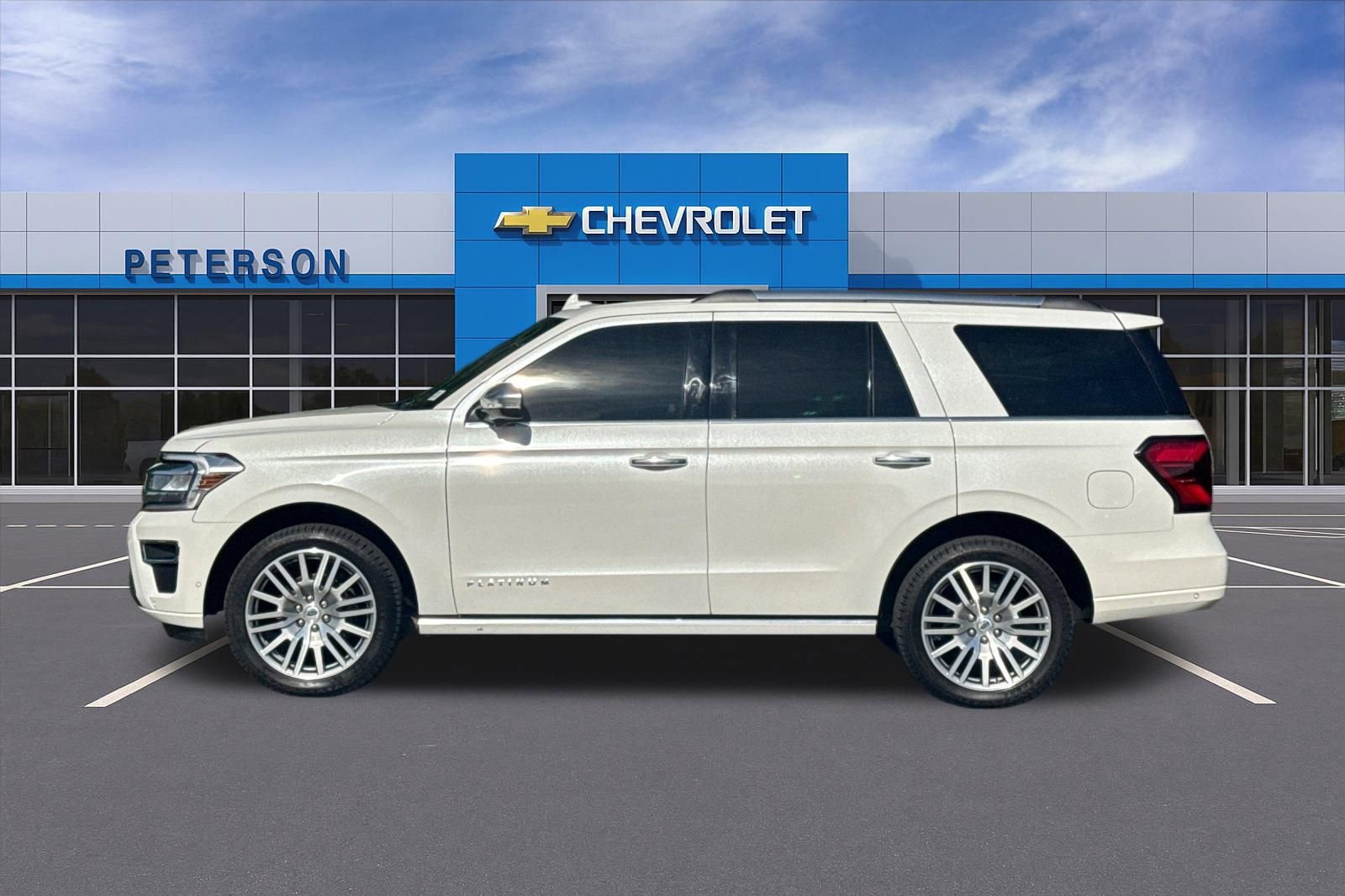 Used 2024 Ford Expedition Platinum AWD/4WD image 7