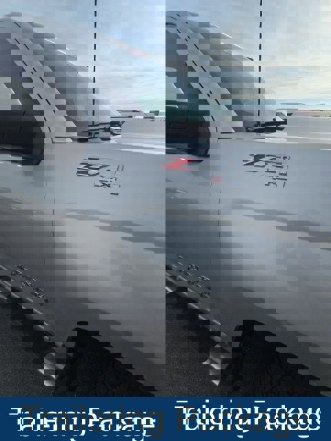 Used 2017 Chevrolet Silverado 1500 LT w/ True North Edition AWD/4WD image 5