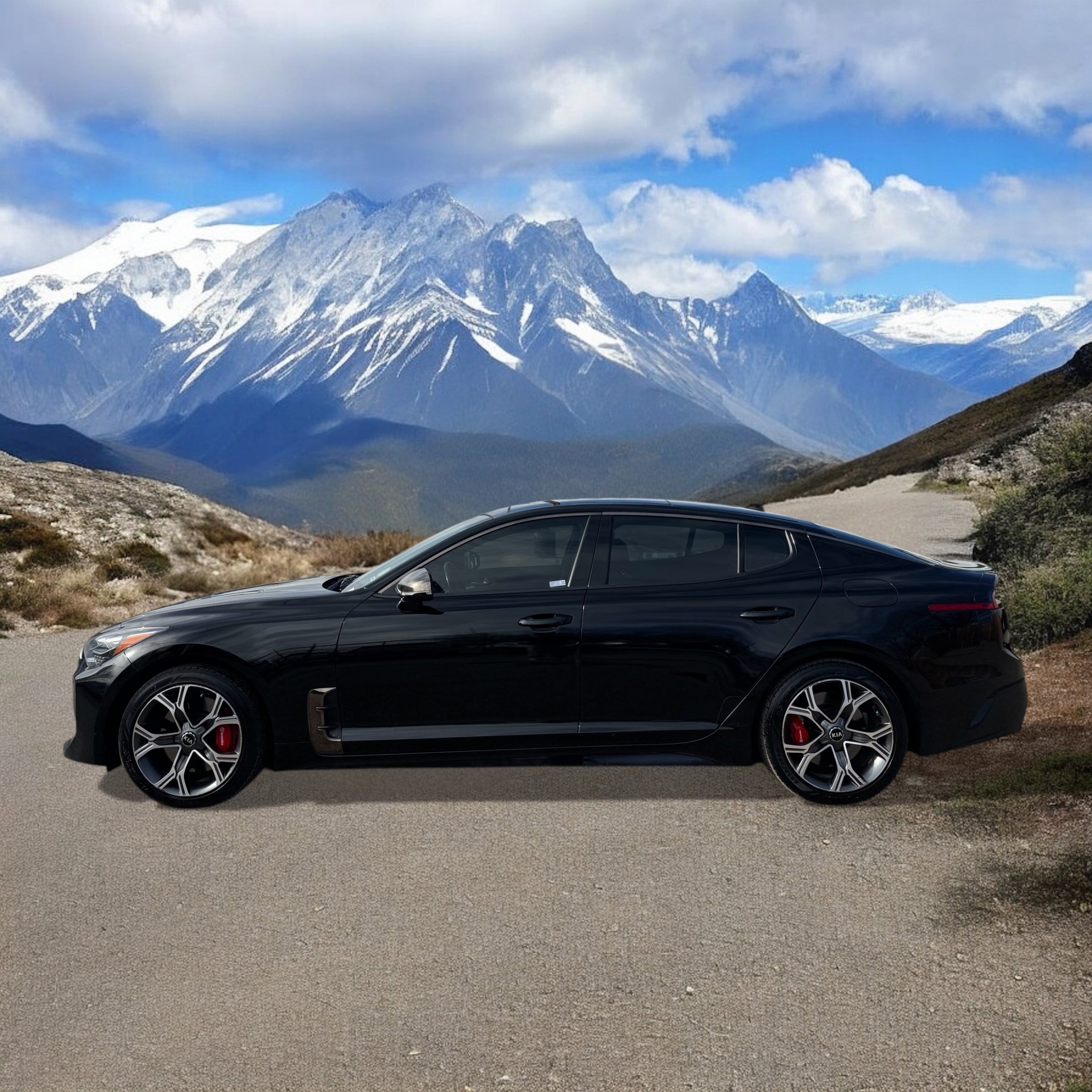 Used 2018 Kia Stinger GT1 image 2