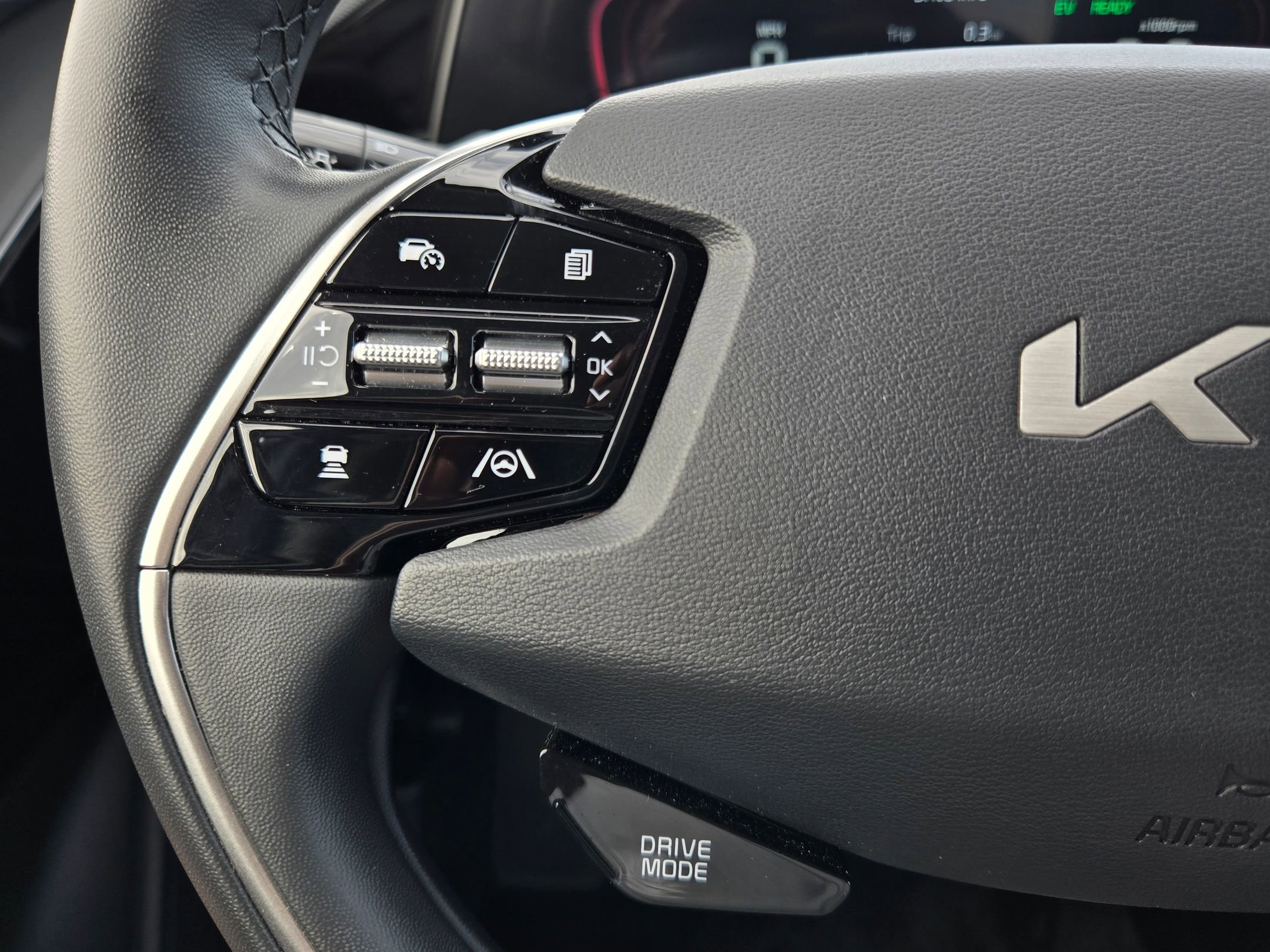 Used 2024 Kia Niro EX image 24