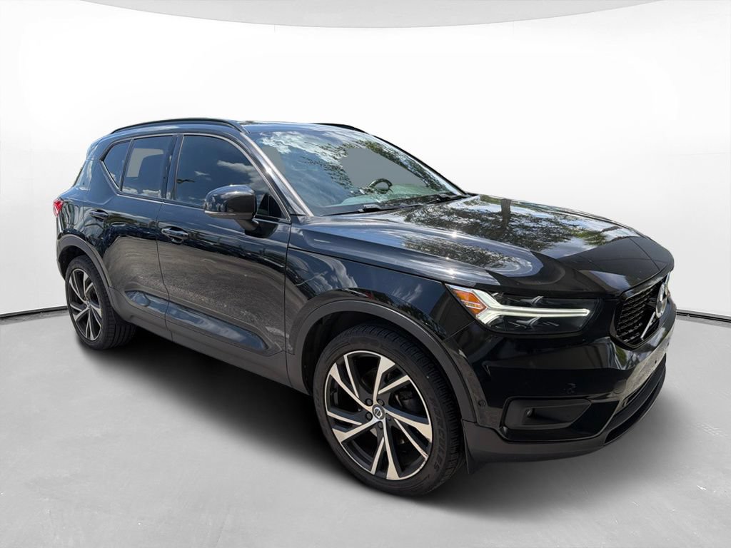 Used 2019 Volvo XC40 T5 R-Design AWD/4WD image 3