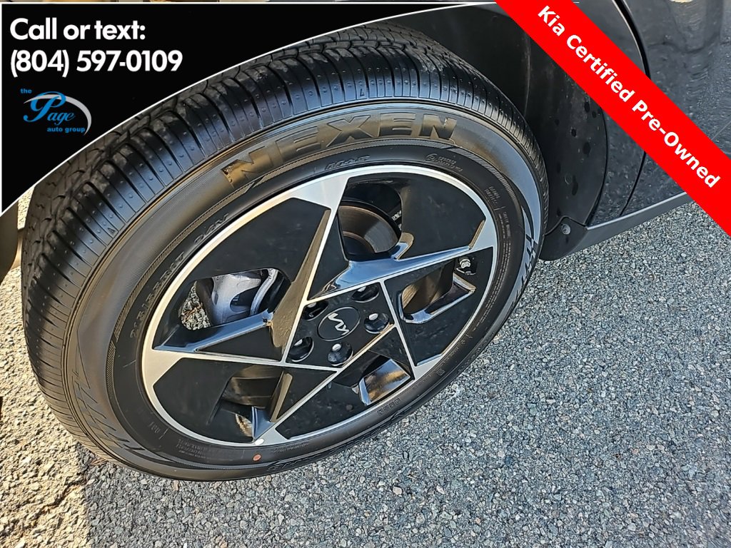 Used 2025 Kia Soul EX image 17