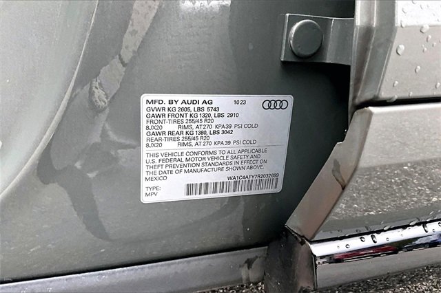 Used 2024 Audi SQ5 Prestige image 16