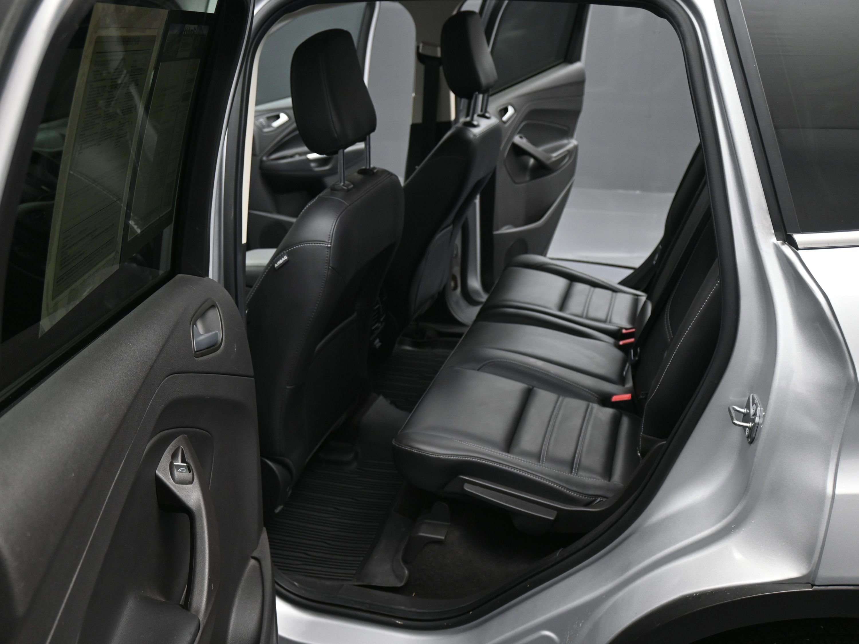 Used 2019 Ford Escape SEL image 16