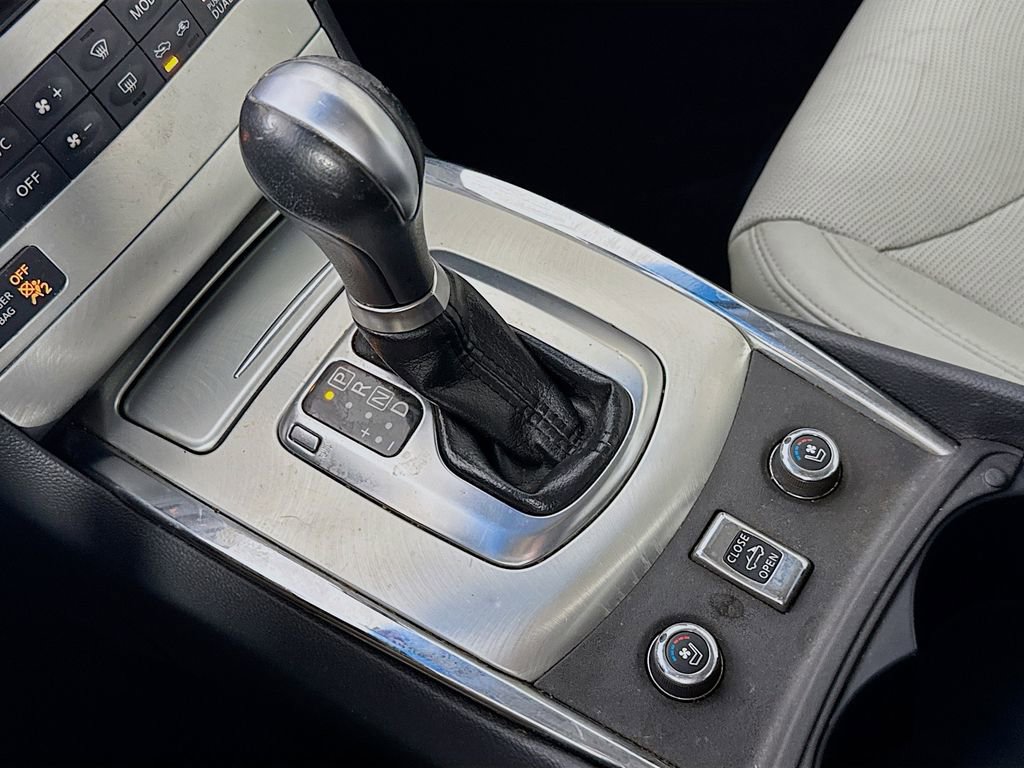 Used 2011 INFINITI G37 Convertible w/ Premium Pkg RWD image 19