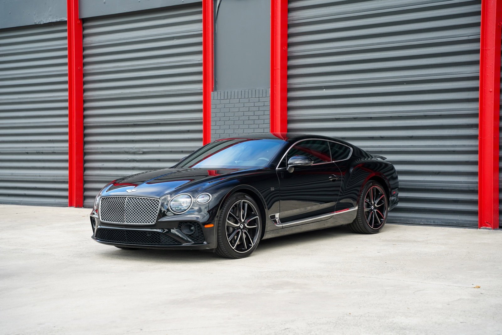 Used 2021 Bentley Continental GT image 1