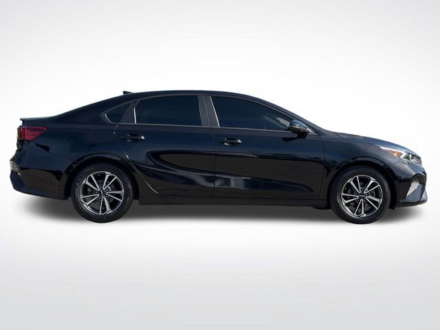 Certified 2023 Kia Forte LXS w/ LXS Technology Package FWD image 7