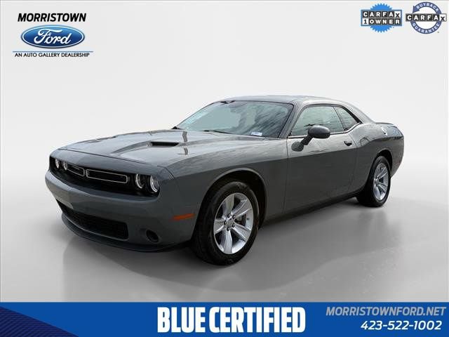 Used 2023 Dodge Challenger SXT image 1