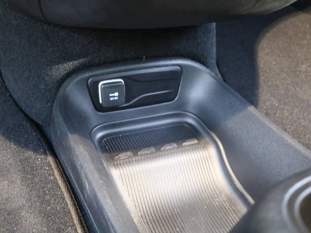 Used 2024 Chrysler Pacifica Touring-L w/ S Appearance Package FWD image 29