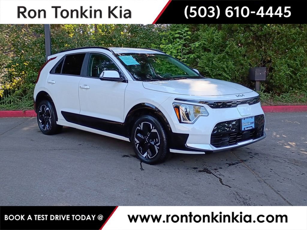 Used 2024 Kia Niro Wind w/ Wind Preserve Package