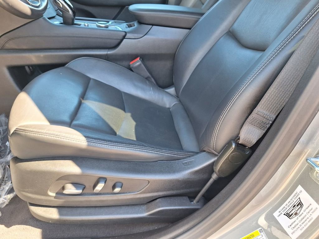 Used 2024 Cadillac XT6 Premium Luxury image 32