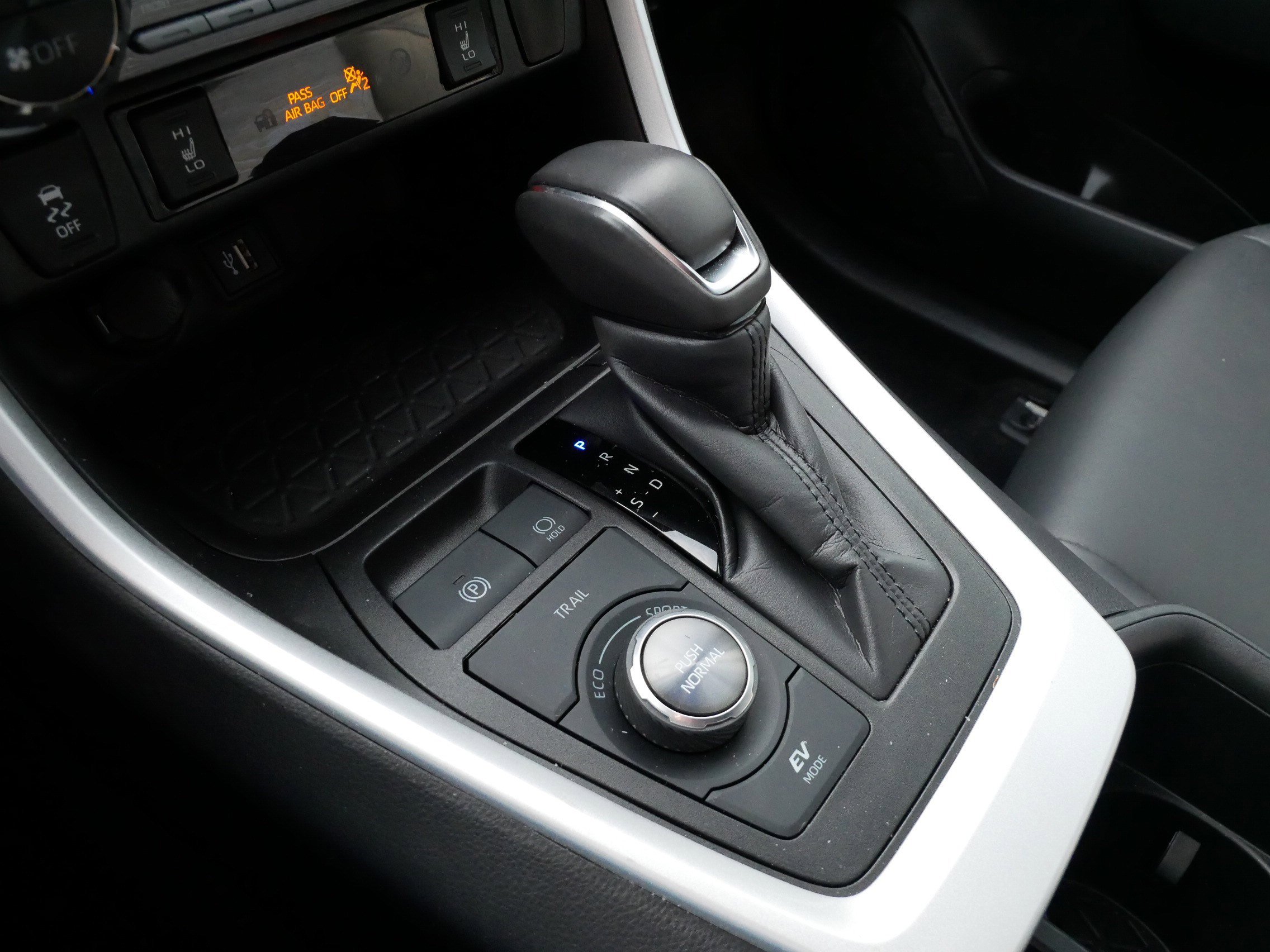 Certified 2024 Toyota RAV4 XSE AWD/4WD image 24