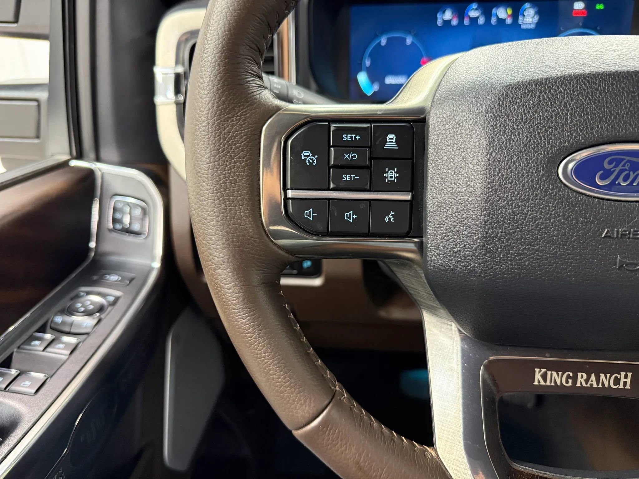 Used 2026 Ford F350 King Ranch w/ Chrome Package AWD/4WD image 34