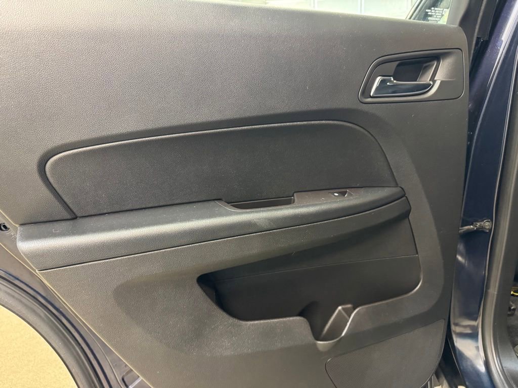 Used 2016 Chevrolet Equinox LS AWD/4WD image 15