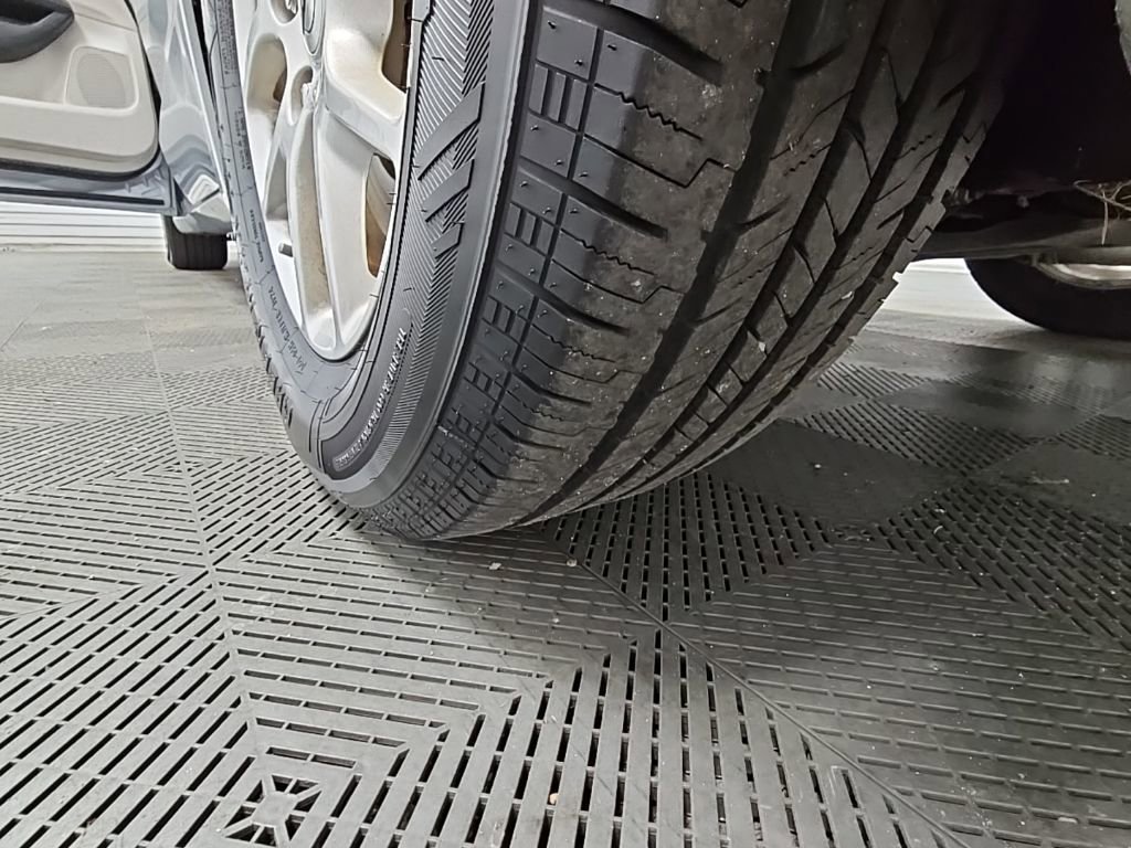 Used 2023 Chrysler Pacifica Touring-L image 42