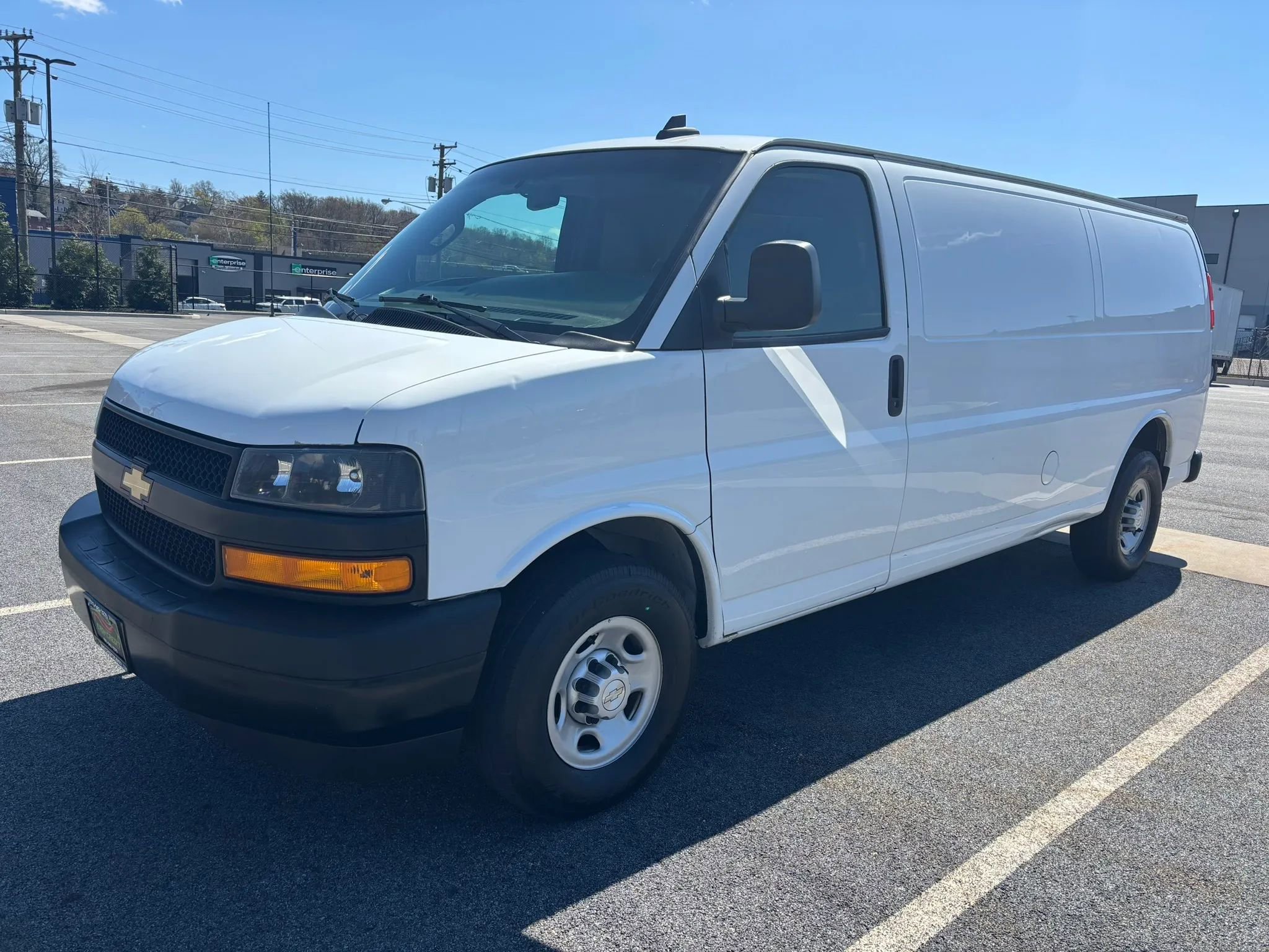 Used 2019 Chevrolet Express 2500 Extended w/ Driver Convenience Package RWD image 2
