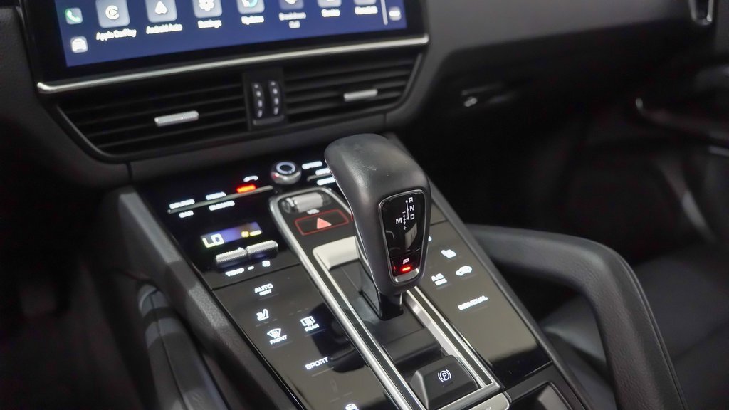 Used 2023 Porsche Cayenne image 31