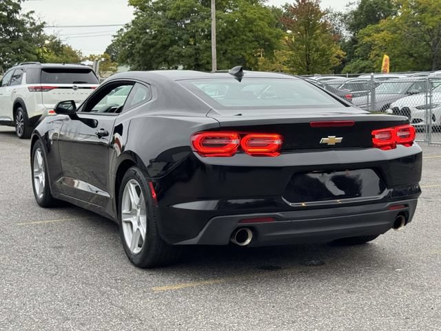 Used 2022 Chevrolet Camaro LT RWD image 8