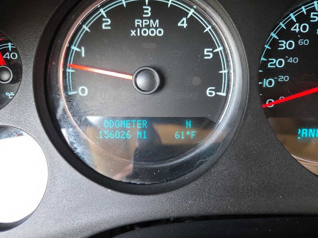 Used 2012 GMC Yukon XL SLT w/ SLT-2 Equipment Package image 40