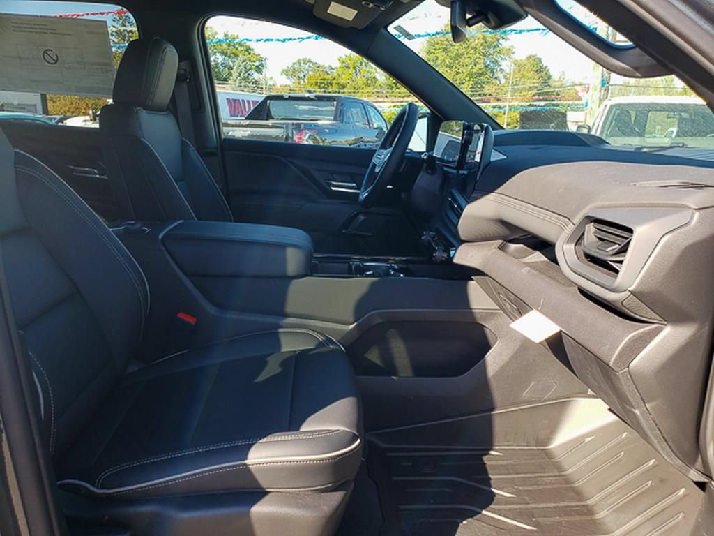 New 2026 Chevrolet Silverado EV LT AWD/4WD image 29