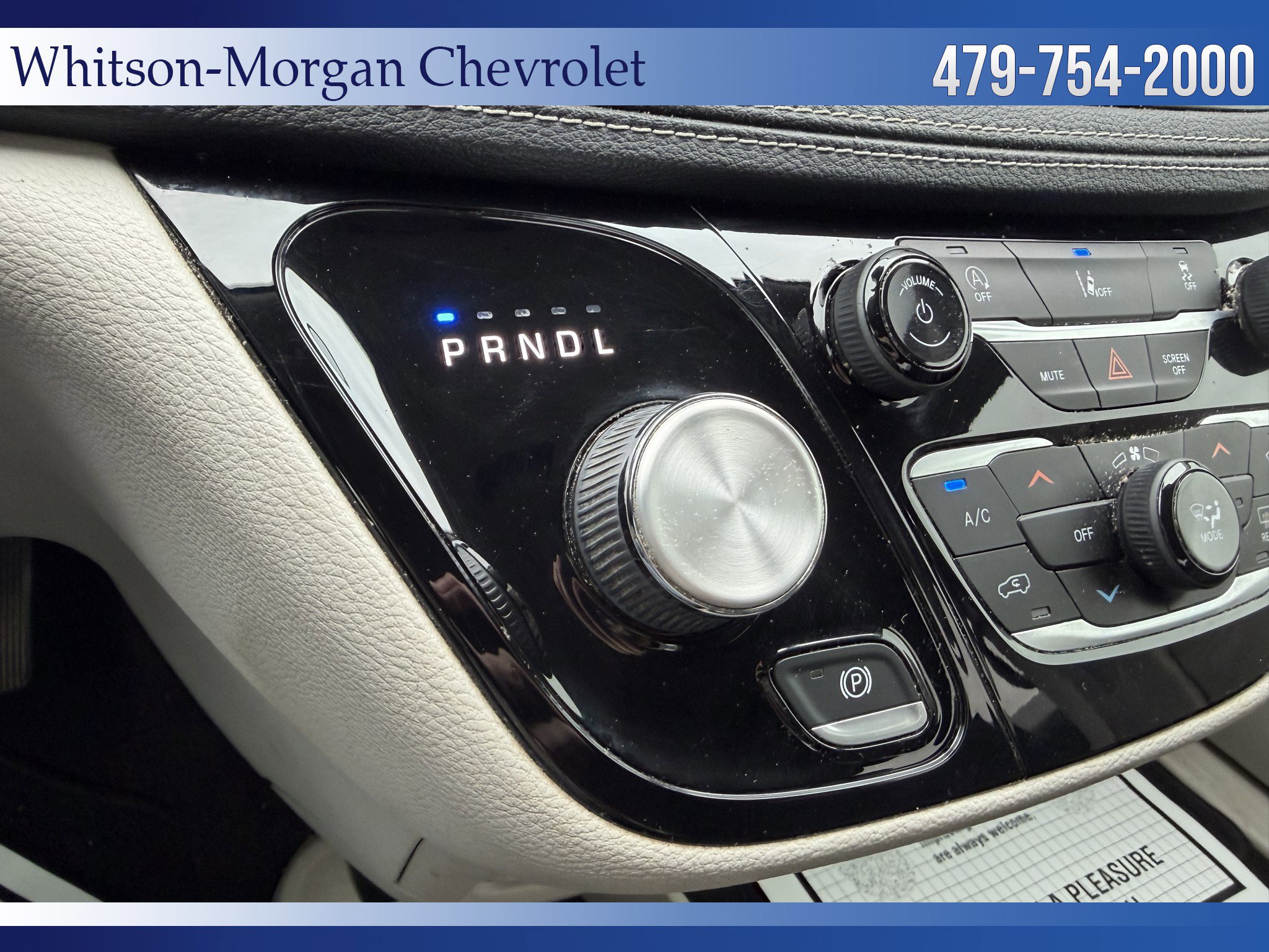 Used 2022 Chrysler Pacifica Touring-L FWD image 32