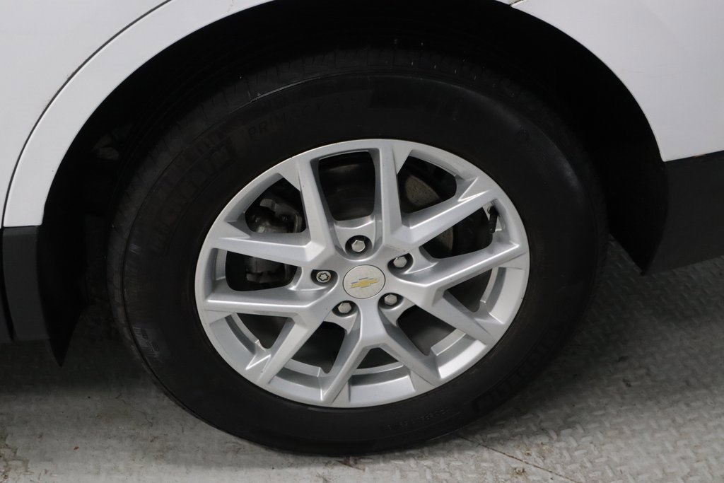 Used 2022 Chevrolet Equinox LS w/ LS Convenience Package image 18