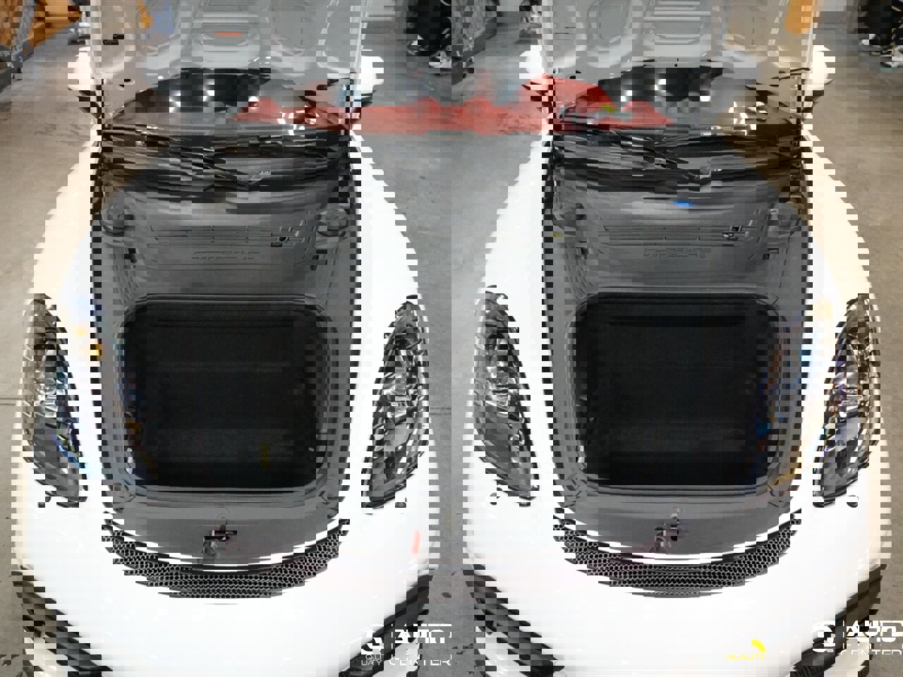 Used 2020 Porsche 718 Boxster Spyder image 12