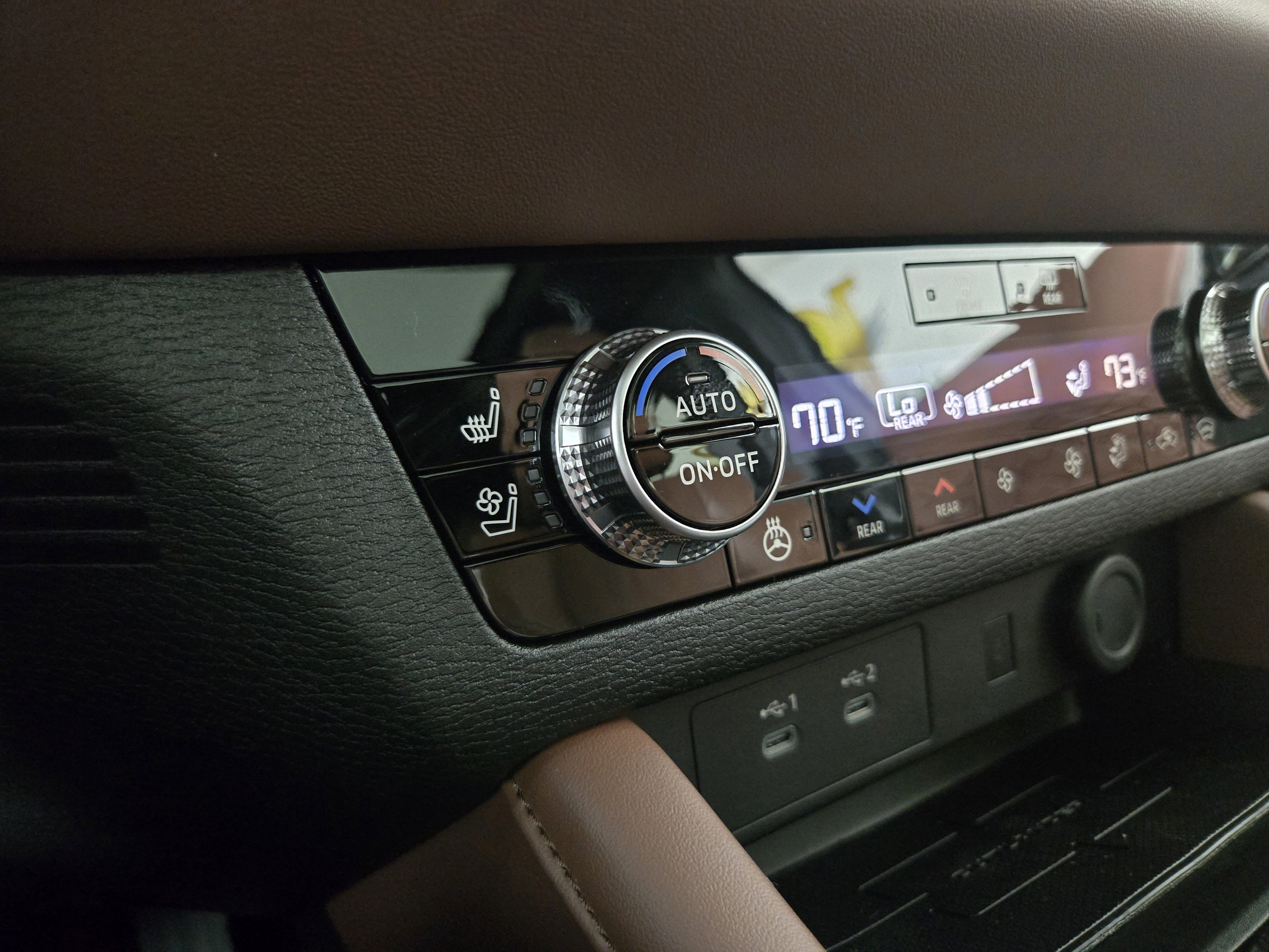 New 2026 Mitsubishi Outlander SEL image 27