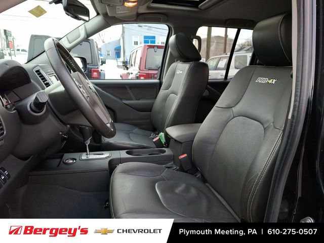 Used 2020 Nissan Frontier PRO-4X image 16
