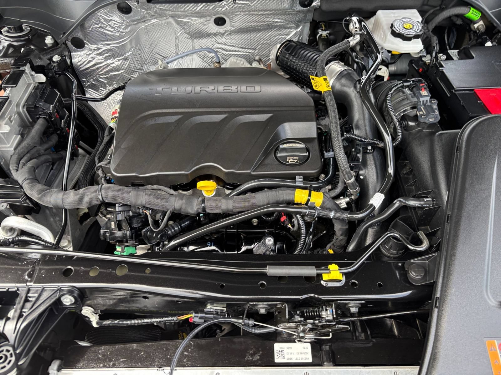 Used 2025 Chevrolet Trax LT FWD image 57