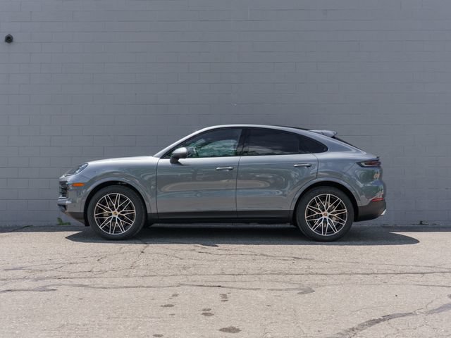 New 2026 Porsche Cayenne Coupe AWD/4WD image 2