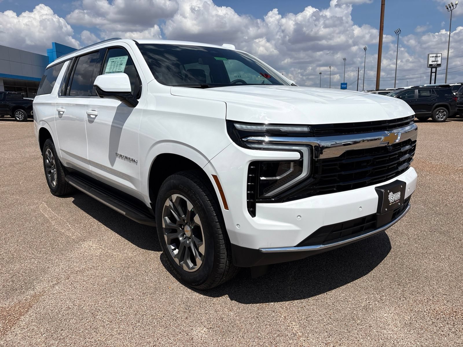New 2026 Chevrolet Suburban LS RWD image 8