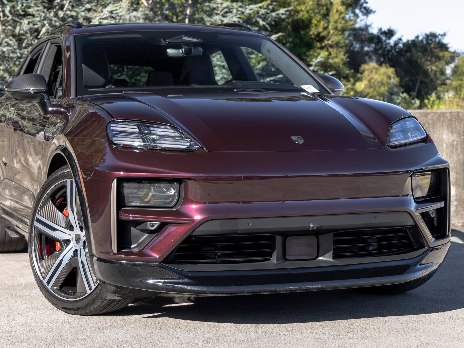 Certified 2024 Porsche Macan Turbo Electric AWD/4WD image 9