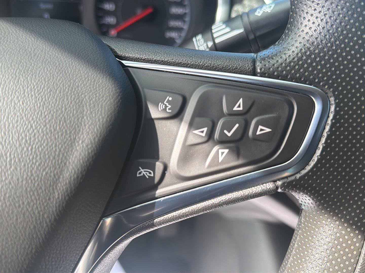 Used 2023 Chevrolet Malibu LT image 18
