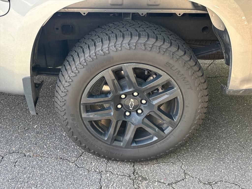 Used 2024 Chevrolet Silverado 1500 Custom AWD/4WD image 14