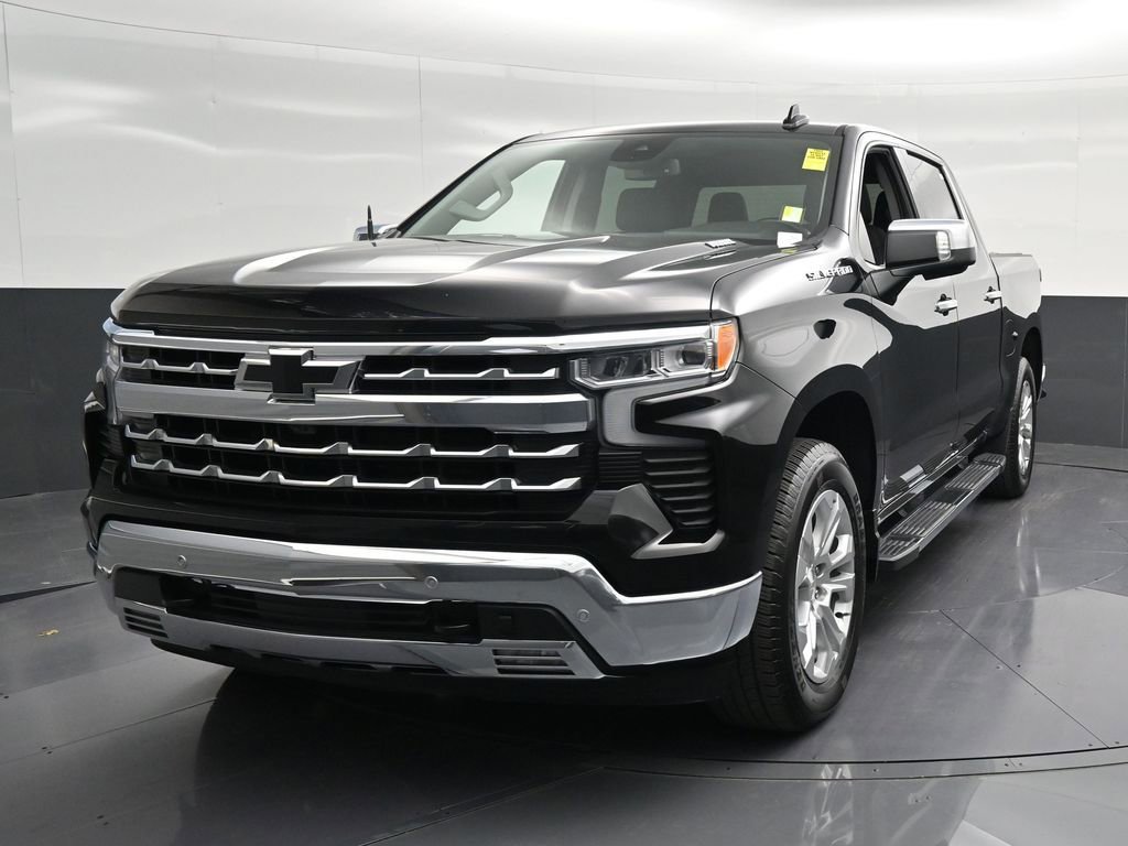 Used 2024 Chevrolet Silverado 1500 LTZ RWD image 6