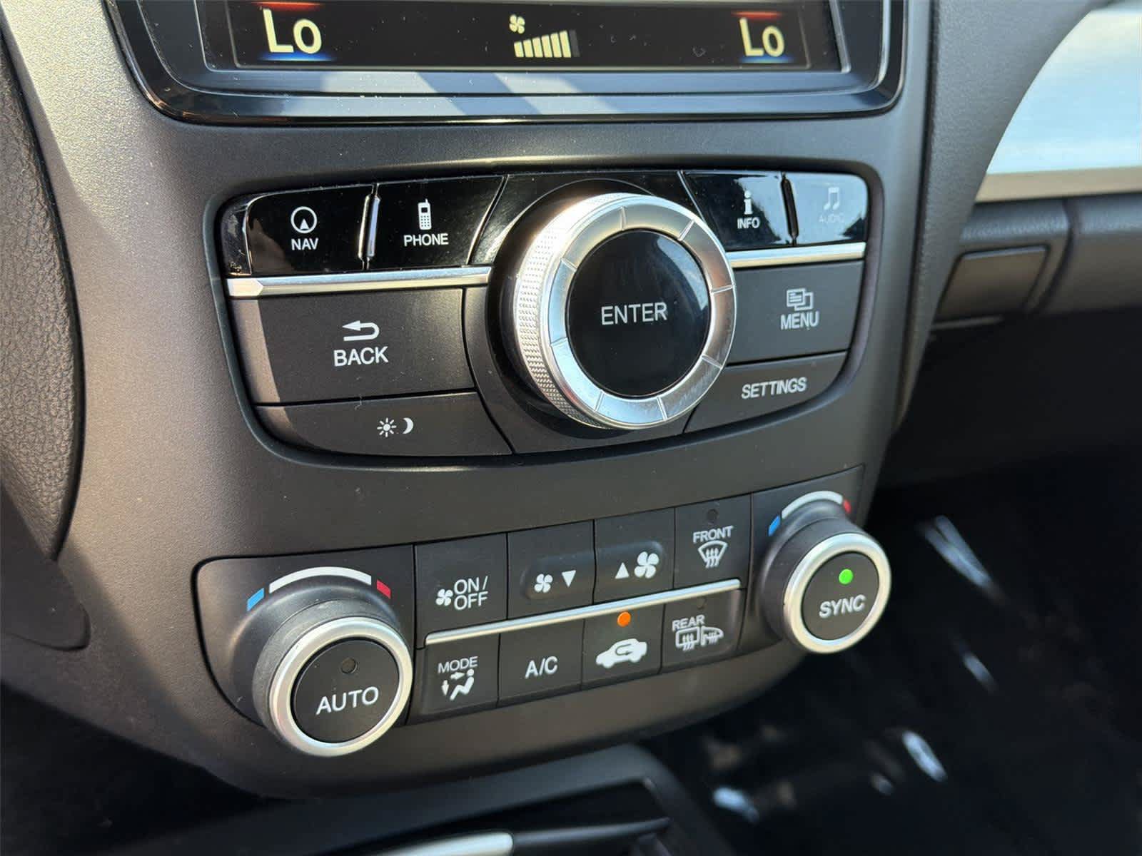 Used 2017 Acura RDX w/ Tech & AcuraWatch Plus Pack FWD image 38