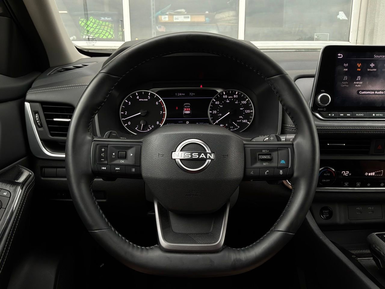 Used 2025 Nissan Rogue SV image 32