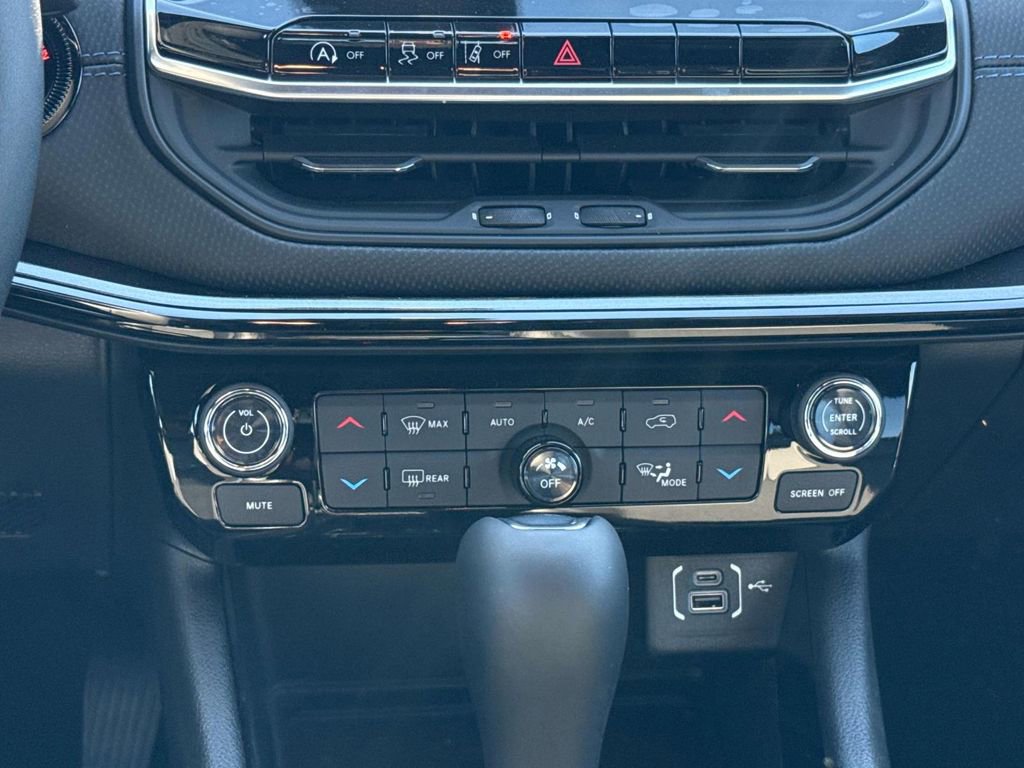 New 2026 Jeep Compass Latitude w/ Quick Order Package 29K image 15