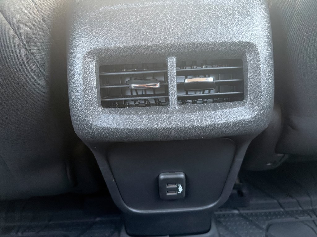 Certified 2023 Chevrolet Equinox LT FWD image 22