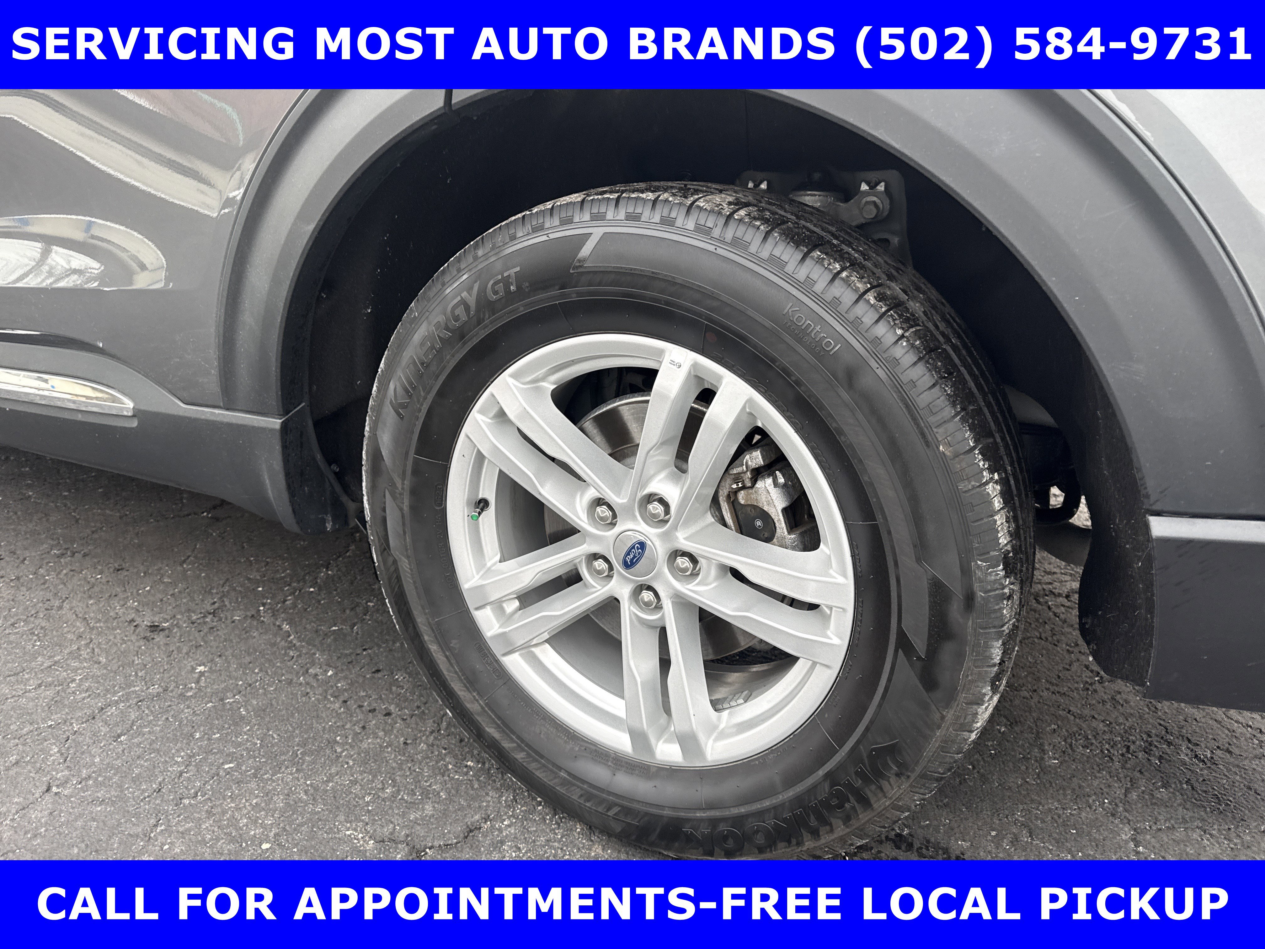 Certified 2023 Ford Explorer XLT RWD image 9