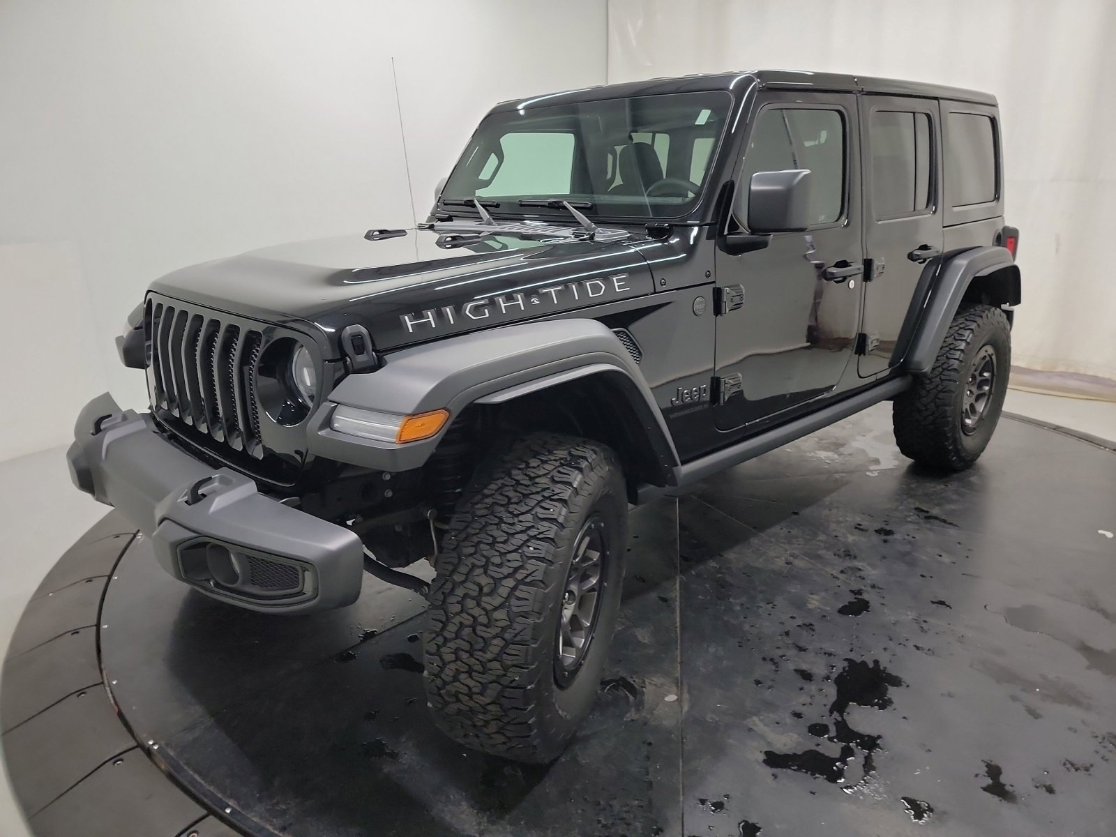 Used 2023 Jeep Wrangler Unlimited Sport image 3