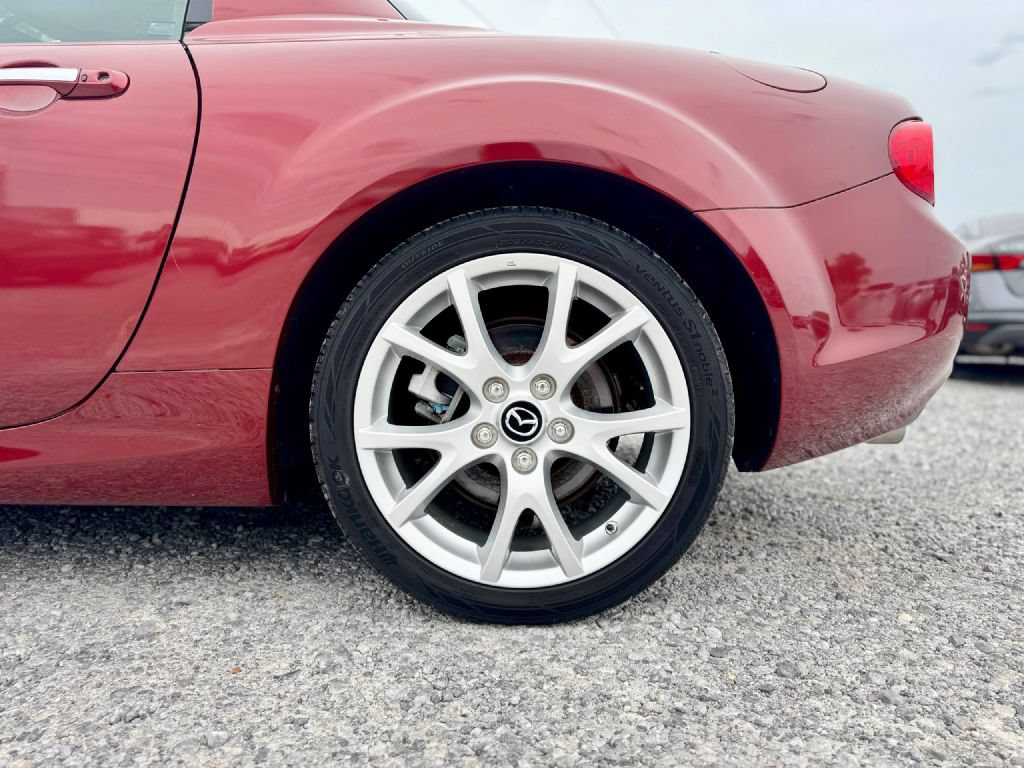 Used 2013 MAZDA MX-5 Miata Grand Touring RWD image 7