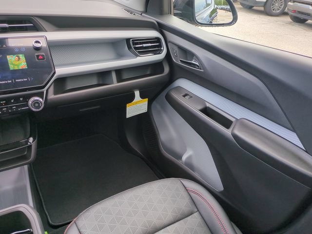 New 2027 Chevrolet Bolt RS w/ Technology Package FWD image 17