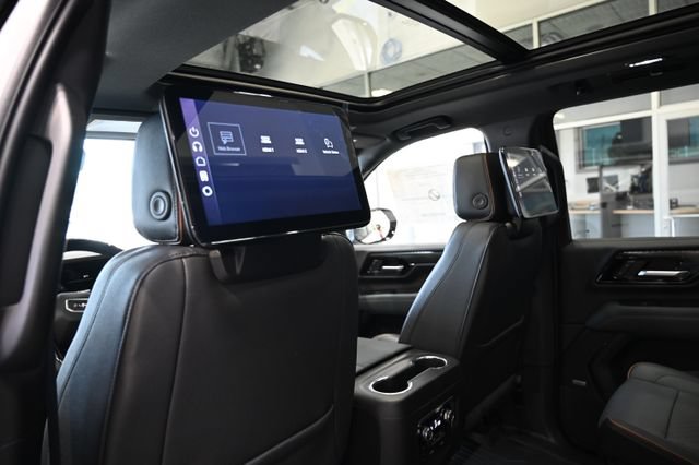 New 2026 GMC Yukon XL AT4 w/ AT4 Premium Plus Package AWD/4WD image 22